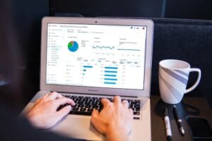 From Startup to Scaleup: Strategy Lessons from Fast-Growing Companies