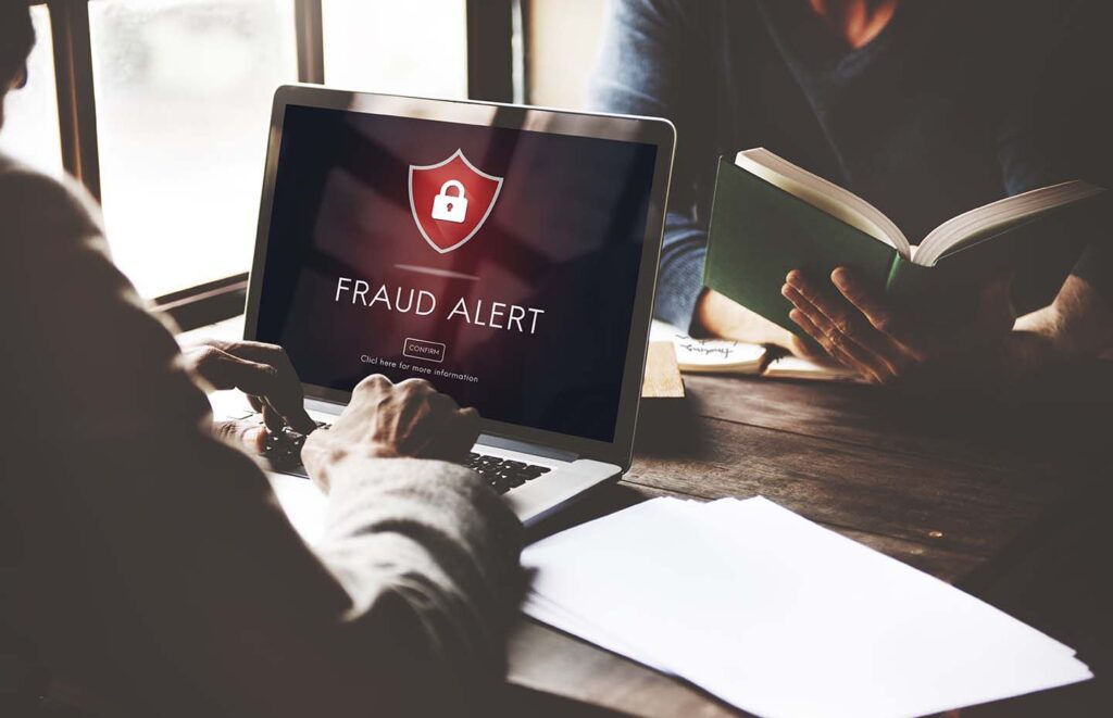 Negative Online Reviews and Scam Warnings for a Website